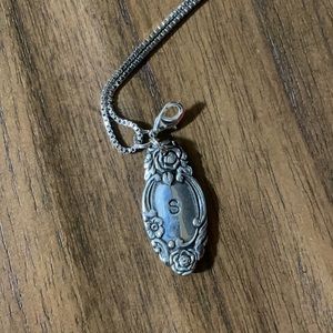 NWOT SILVER PENDANT NECKLACE SPOON END “S” ENGRAVED WITH CHAIN
